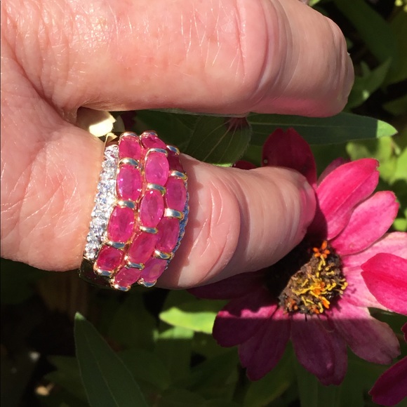 10KTYG Ruby Diamond Ring Size 7 1/4. Weight 7.1.  Can be resized.  Perfect Gift. - Picture 8 of 13